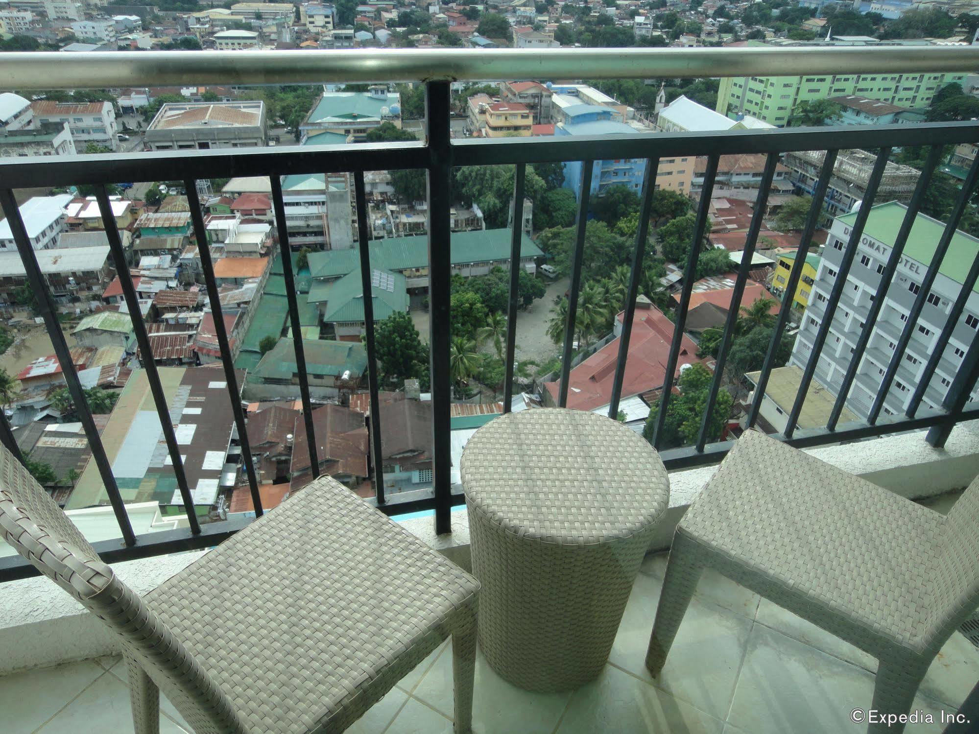 City Suites Ramos Tower Cebu Exterior foto